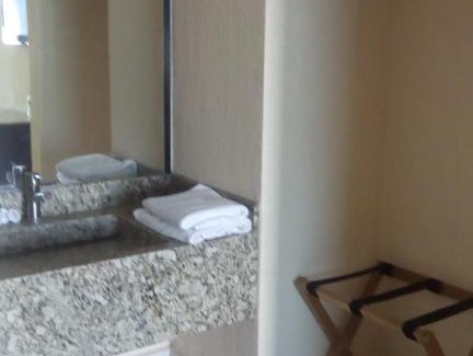 Irapuato Hotel | Discover the Comfort of Jalyd Inn with Accessibility Features