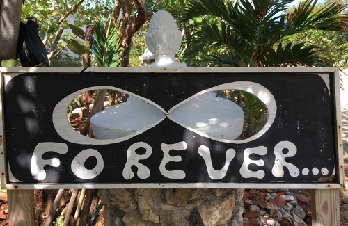 Robins Bay House | Discover Jamaica: A Unique Getaway with Ocean Views