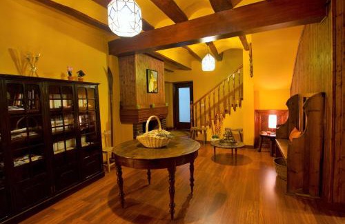 Biar House | Discover Jamarauja: Family-Friendly Getaway with Kitchen 