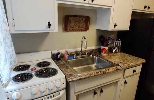 Avondale Apartment | Welcome to Jamestown: Family-Friendly Retreat in Avondale