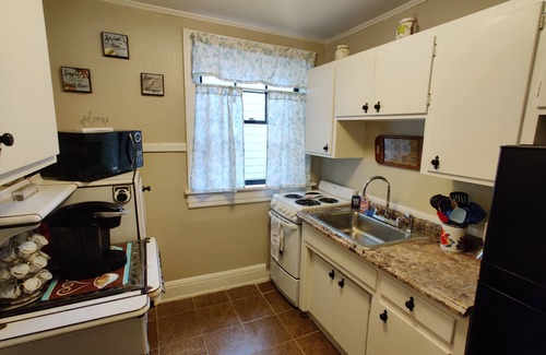 Avondale Apartment | Welcome to Jamestown: Family-Friendly Retreat in Avondale
