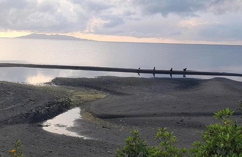 Pinamalayan Resort | Escape to Jamilla's Private Pool Resort with Ocean Views