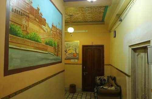 Bikaner House | Cozy Guest House Jamna Vilas with Kitchen & Breakfast