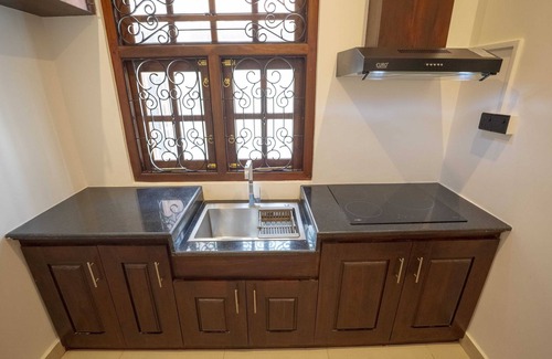 Nallur Hotel | Jamuna Villa: Guest Rated 10/10 with Family-Friendly Amenities