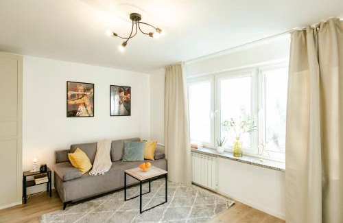 Muranow Apartment | Convenient Studio in Central Warsaw - 4 Star Gem