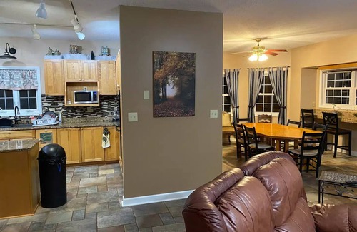 Oconee County House | Unforgettable Jana Retreat with Private Pool & Family Amenities