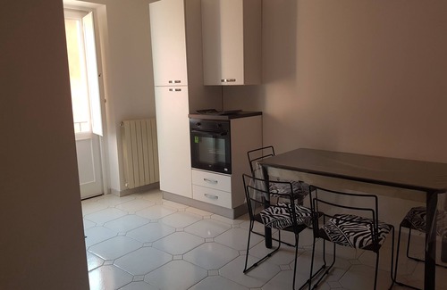 Benevento Apartment | Cozy Stay at Janara - Teatro Romano with Breakfast Included