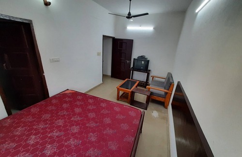 Mohangarh House | Cozy Janardan Homestay Lucknow with Family-Friendly Amenities
