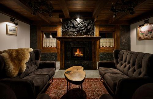 Milowka Bed & Breakfast | Oceanfront Retreat: Janasiówka with Exceptional 9.5 Rating