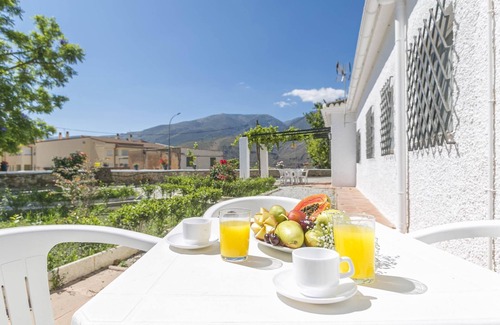 Orgiva Villa | JANDULA, 3 Bedroom House in Complejo Rural Orgiva