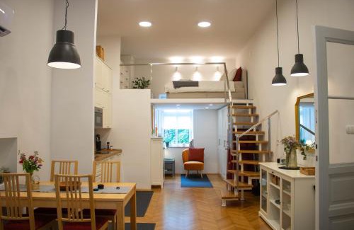 Ljubljana City Centre Apartment | Discover Jane's Place: Guest Rated 9.8 for Unforgettable Stays