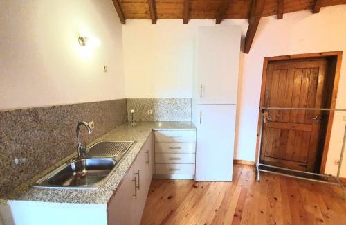 Cabril House | Oceanfront Escape at Janelas da Cabreira - 8.7/10 Rating
