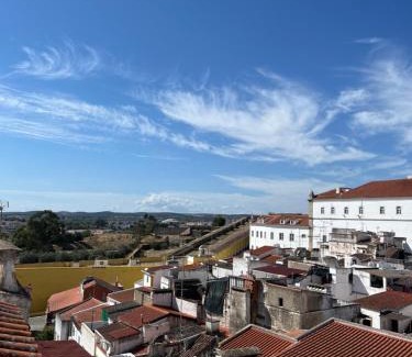 Elvas Apartment | Janelas do Governador