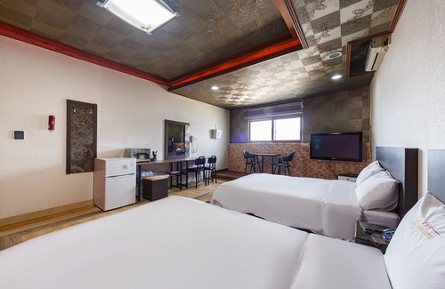 Wondo-ri Hotel | Eco-Friendly Jangheung Jinsong Tourist Hotel with Breakfast