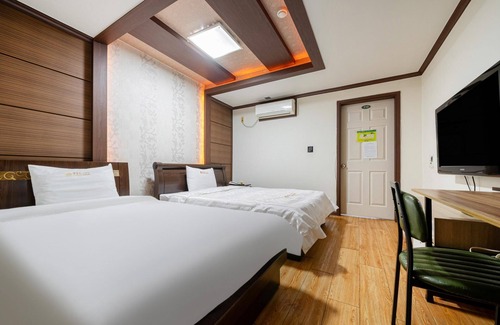 Wondo-ri Hotel | Eco-Friendly Jangheung Jinsong Tourist Hotel with Breakfast