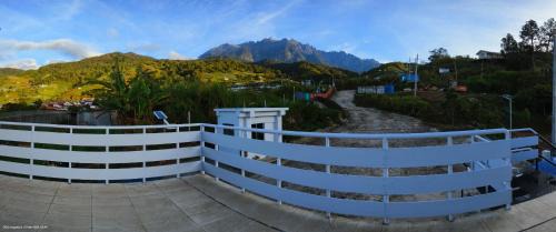 Kundasang Bed & Breakfast | Cozy Janice's Villa: Perfect for Families on a Budget