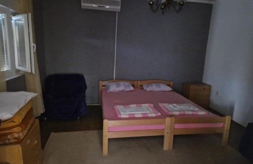 Stolac Apartment | Family-Friendly Getaway at Janina Hiša with Pet Amenities