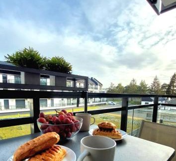 Jantar Apartment | Pet-Friendly Retreat at Jantar Resort Złote Piaski - 9/10