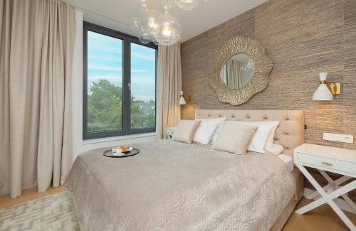 Mielno Apartment | Cozy Oceanfront Getaway - Jantaris Luxury Apartment, Mielno