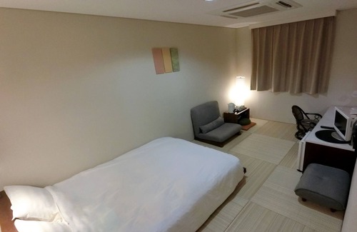 Ishiwaki House | Discover Japanese Style Double Room in Yurihonjo, Akita