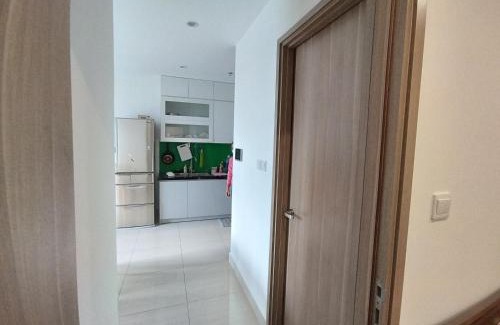 District 9 Apartment | Serene Retreat at Vinhome Grand Part with Pool & Breakfast