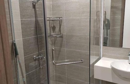 District 9 Apartment | Serene Retreat at Vinhome Grand Part with Pool & Breakfast