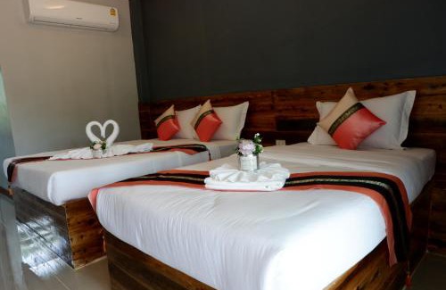 Thung Tako Resort | Discover Jarawee Resort: Family-Friendly Getaway Awaits
