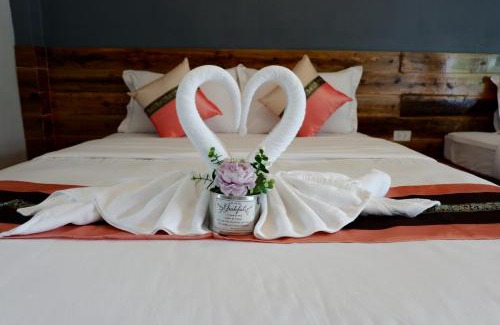 Thung Tako Resort | Discover Jarawee Resort: Family-Friendly Getaway Awaits
