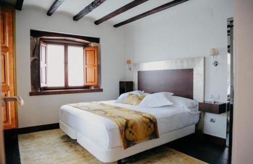 Lloreda Apartment | Guest Rated: 9.3 at Jardín Botánico - Family-Friendly Stay