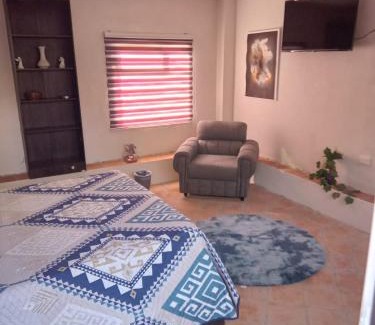 El Oasis Valsequillo House | Discover Scenic Cabañas at Jardín Quinta Las Fuentes
