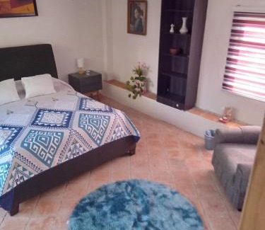 El Oasis Valsequillo House | Discover Scenic Cabañas at Jardín Quinta Las Fuentes