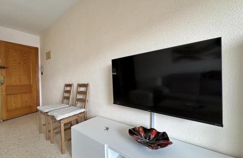 Grau i Platja Apartment | Beachside Retreat with WiFi, AC & Pool - 4 Star Rating