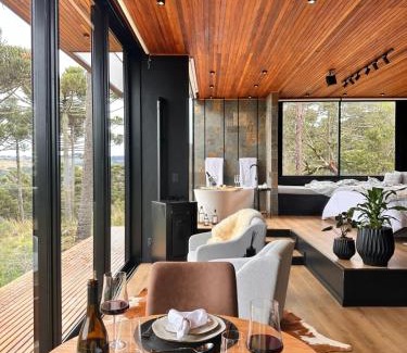 Bom Jardim da Serra Hotel | Experience Jardim das Pedras: Rated 10/10 with Hot Tub & Dining