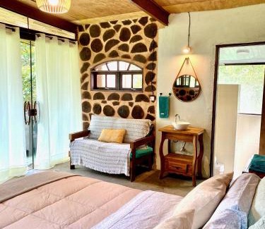 Cananeia Apartment | Jardim Mirim: Oceanfront Retreat with Hot Tub & Pet-Friendly