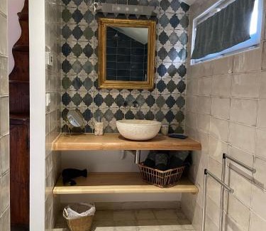 Saint-Michel-de-Montaigne House | Jardin d'Essais: Oceanfront Retreat with Pool & Pet-Friendly