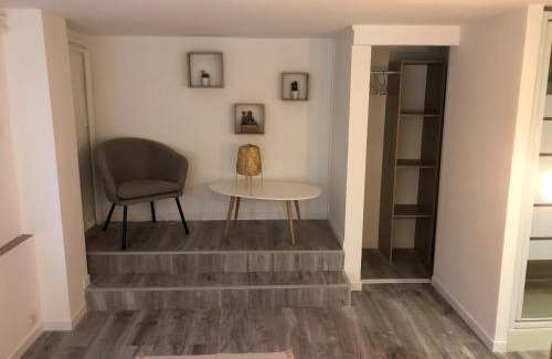 Saint Augustin Apartment | Family-Friendly Stay at Jardin de la Béchade with Dining