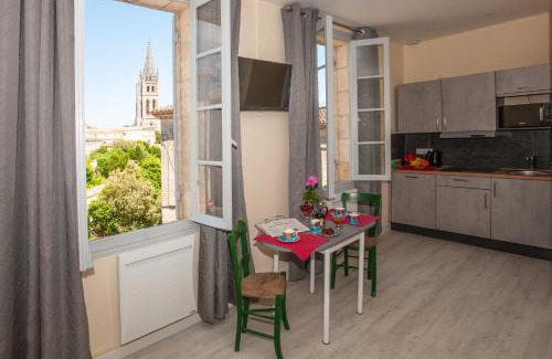 Saint-Emilion Apartment | Discover Jardin des Ursulines: Family & Pet-Friendly Stay