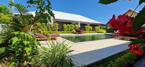 Nosy Be Apartment | Discover Jardin Fleuri de Lety with Oceanfront Pool & Dining