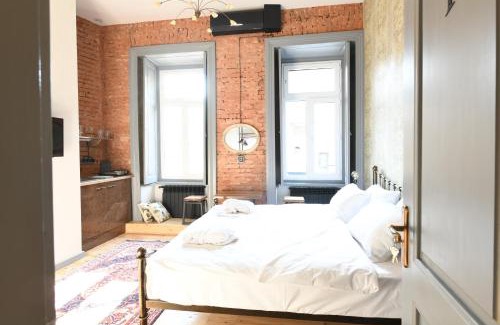 Vera Hotel | Pet-Friendly Jardin Vera: Guest Rated 8.6/10 for Families