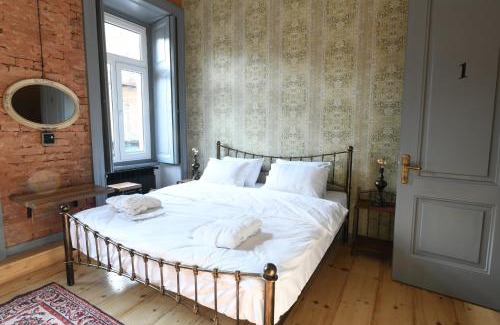 Vera Hotel | Pet-Friendly Jardin Vera: Guest Rated 8.6/10 for Families