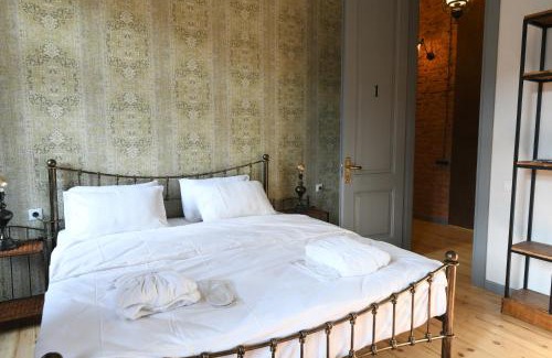 Vera Hotel | Pet-Friendly Jardin Vera: Guest Rated 8.6/10 for Families
