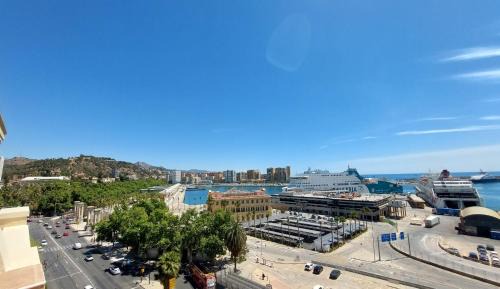 Ensanche Centro Apartment | Beautiful Jardines del Puerto with Scenic Views & Family-Friendly