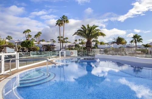 Playa Blanca Apartment | Experience Jardines del Sol: Oceanfront Retreat with Spa
