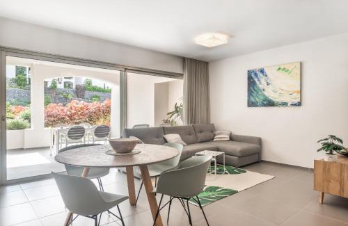 Palm-Mar House | Pool View Retreat at Jardines - Tabor, Rated 10/10 by Guests