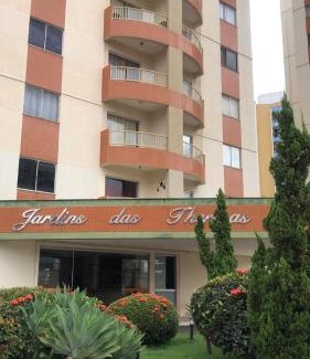 Do Turista Apartment | Jardins das Thermas: Poolside Oasis with Ocean Views