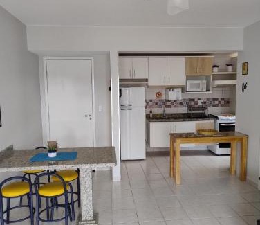 Do Turista Apartment | Jardins das Thermas: Poolside Oasis with Ocean Views