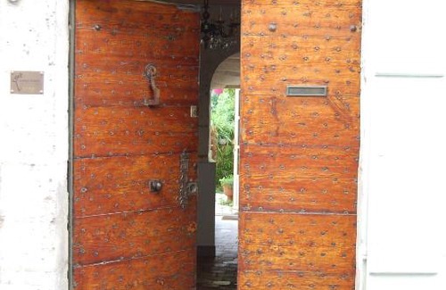 Angouleme Bed & Breakfast | Discover Jardins Secrets: Guest Rated 10/10 Experience