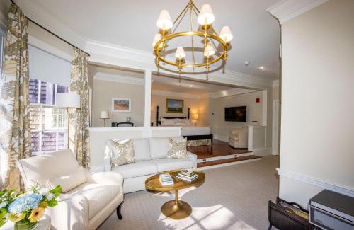 Nantucket Town Hotel | Experience Jared Coffin House: 5-Star Family Retreat