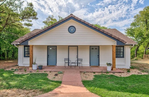 Ramona Cabin | Top-Rated Jarrett Farm Resort Suite with Pool & Hot Tub
