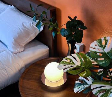 Suan Luang Apartment | Discover Jaruchok Apartment: Budget-Friendly Getaway